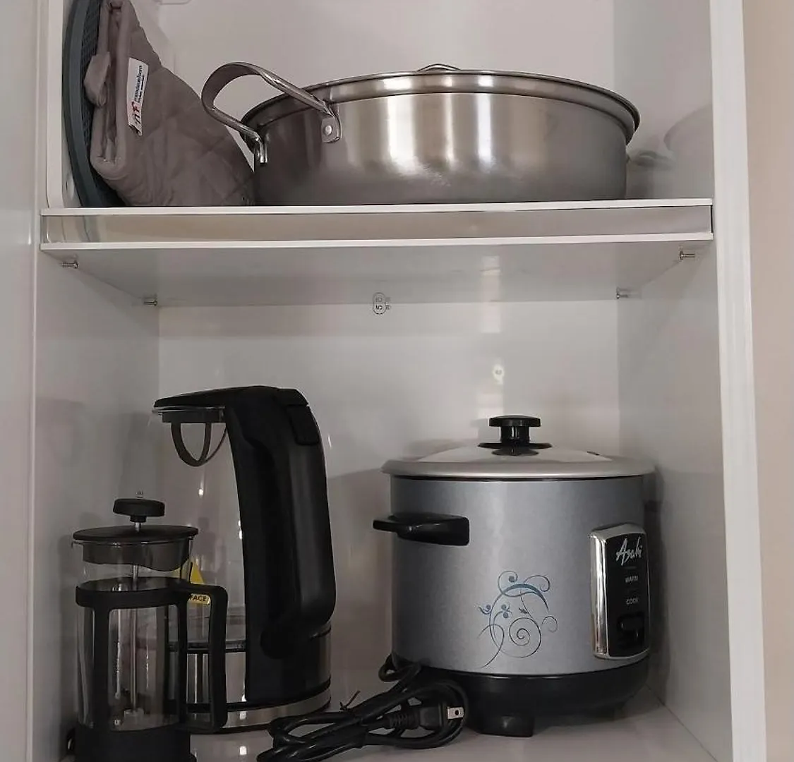 8 Spatial 2Br Condo With Coffee Station ダバオ　シティ 0*,  フィリピン